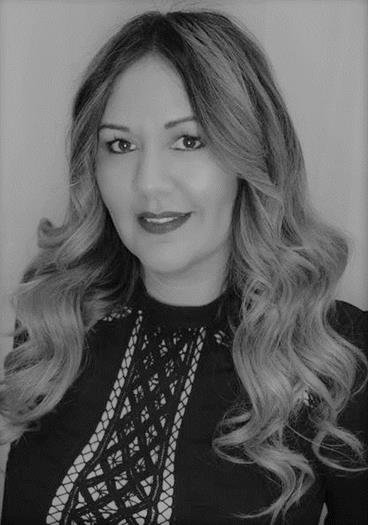 amelia flores headshot