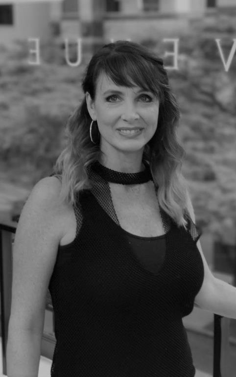 Lori Fudens headshot
